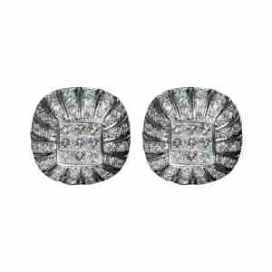 18K white gold earrings jewelry princess-cut and brilliant-cut natural diamonds totaling 3.90 carats.