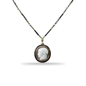 Antique 14K yellow gold cameo pendant necklace featuring a hand-carved classical female profile in a vintage estate setting.