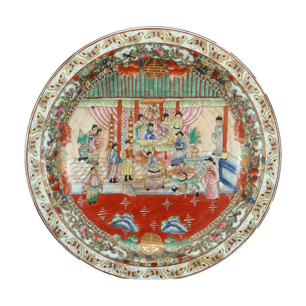 Early 20th century Chinese hand-painted enamel porcelain charger with courtly figural scene