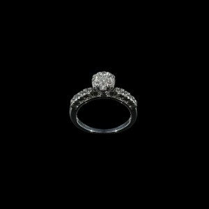 18K white gold diamond floral cluster ring with round brilliant diamonds and diamond-set shoulders.